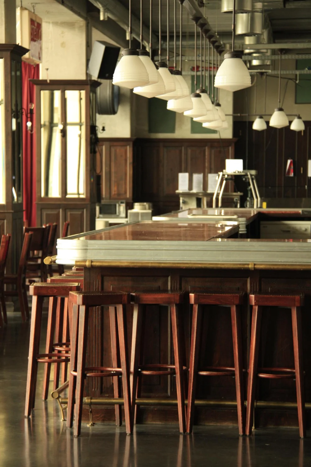 Conoce las leyes para montar un bar en Bogotá con éxito