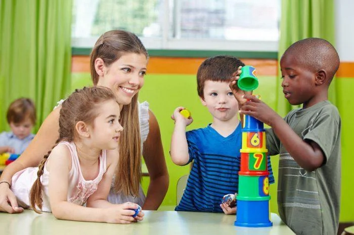 Estudios necesarios para ser maestra de preescolar