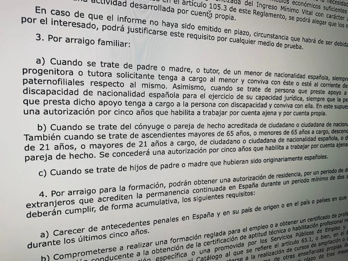 Todo lo que necesitas saber sobre los requisitos para permiso de residencia por arraigo familiar en España