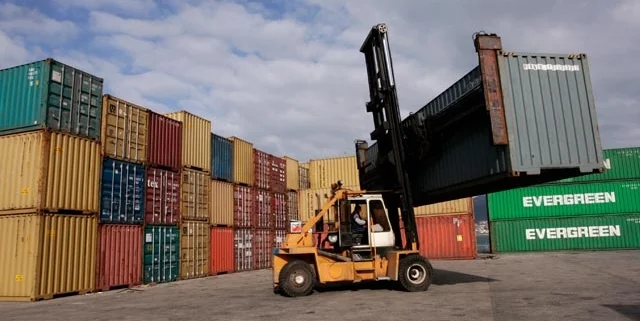 Guía completa de trámites para importar maquinaria industrial en Cuba: ¡Todo lo que necesitas saber!